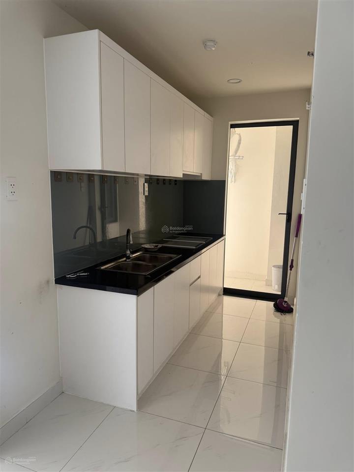 Chính chủ cần bán gấp green river q8 72m2, 2pn, 2wc, giá 1 tỷ 870 !!!