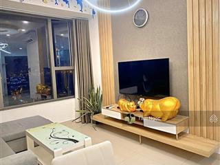 Chủ nhà kẹt tiền cần bán gấp cc river gate q4  74m2  2pn, 2wc  giá 1 tỷ 910