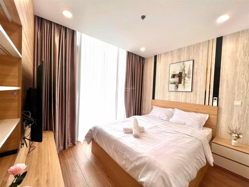 Chủ nhà cần bán gấp cc eco green sg q7  75m2  2pn, 2wc  giá 2 tỷ 310