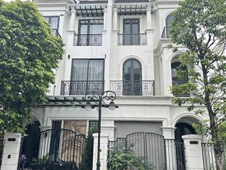 Bán biệt thự song lập 150m2 đường thông hồ giá 26,x tỷ sẵn sổ giao dịch ngay