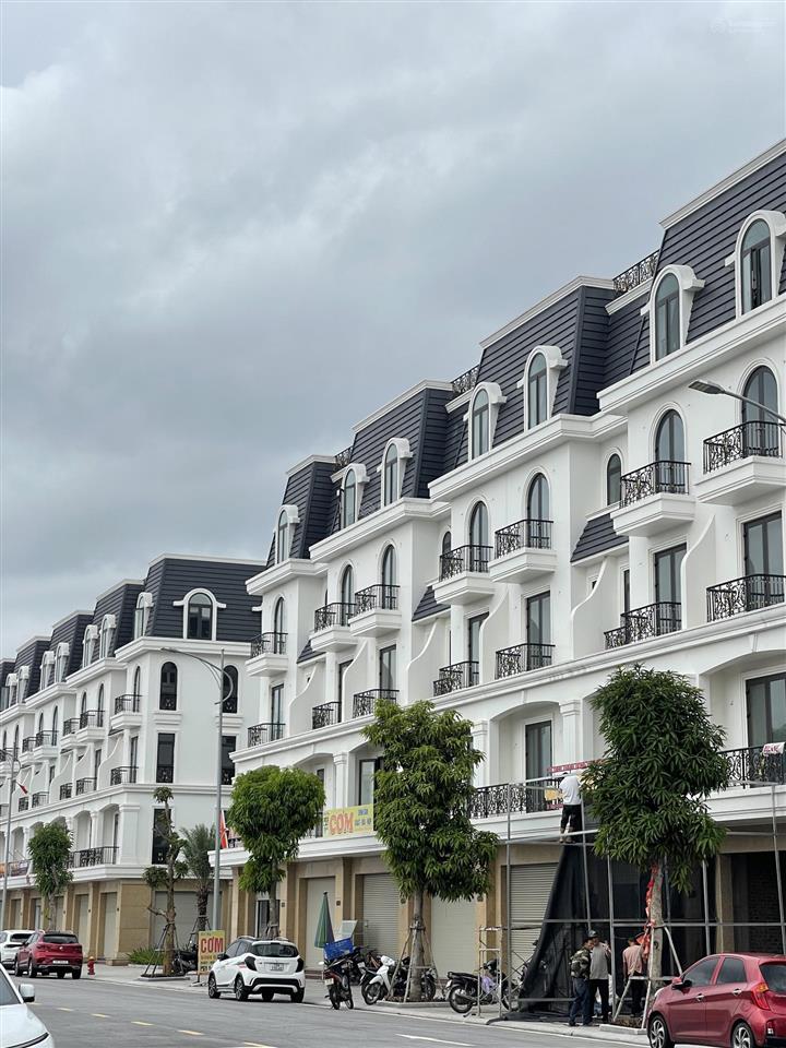 Độc bản! căn góc view công viên  xẻ khe  chiết khấu khủng 20%!