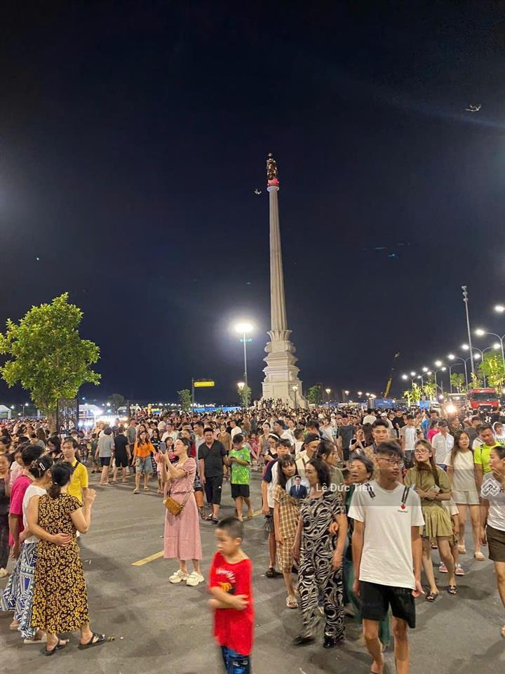 Cho thuê shophouse tài lộc 90m², 4 tầng view phố đi bộ, chỉ từ 10tr/tháng