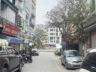 Bát khối  mặt phố  7t thang máy  view sông hồng  12 căn hộ dòng tiền doanh thu 100 triệu/tháng