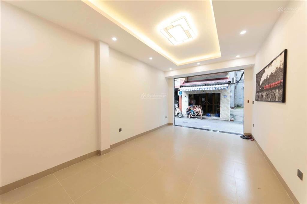 Bán nhà chu huy mân phúc đồng 62mx6t 13 tỷ hơn. thang máy, ô tô kinh doanh.
