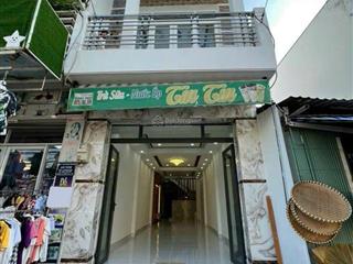 Bán nhà (5x19m)96m2 gần bệnh viện, gần chợ bình chánh đang cho thuê 22 triệu giá 820 triệu