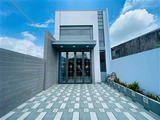 Nhà bình chánh 125m2  sổ hồng riêng  được trả góp  đang cho thuê 23 triệu/tháng  giá 880 triệu