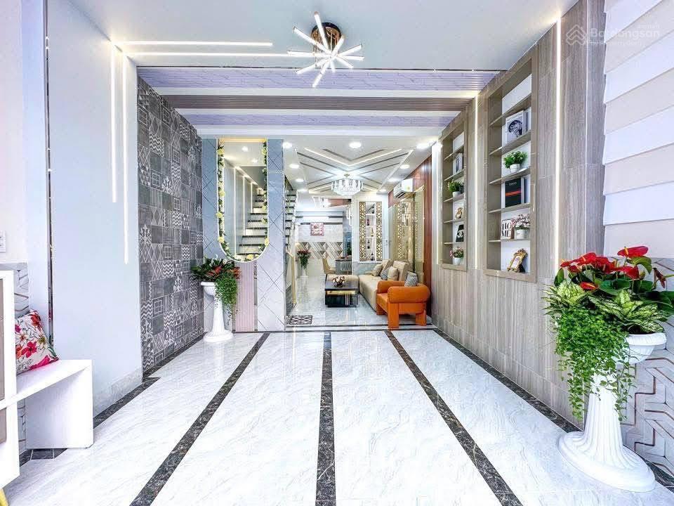 Bán nhà (5x17,7m) 88m2 gần bệnh viện, nằm ngay chợ bình chánh, đang cho thuê 22 triệu giá 840 triệu