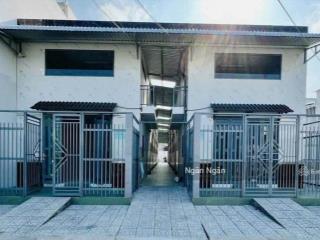 Bán dãy trọ 10x30m gần kcn, nằm sau chợ bình chánh, đang cho thuê 35 triệu, giá 1 tỷ 980 triệu