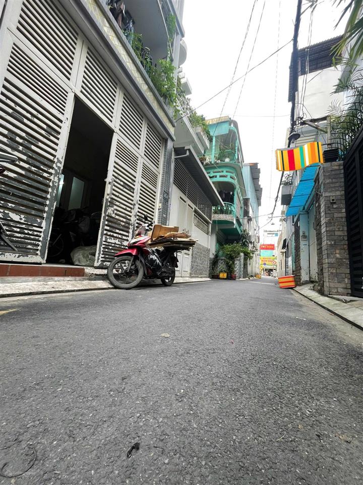 Bán nhà siêu phẩm phú nhuận  1 trục sát mặt tiền  5 tầng xe hơi đỗ cửa  diện tích đẹp  nở hậu