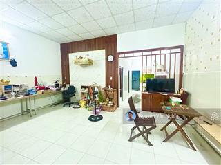 Bán nhanh nhà mặt tiền cạnh shophouse, gần võ chí công