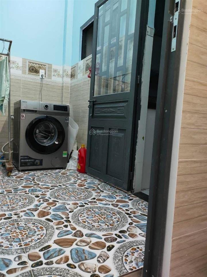 Bán trả nợ! nhà xây 5 năm, ít ở mới, 160m2, xây kiên cố (hình), ql20 giá 2t