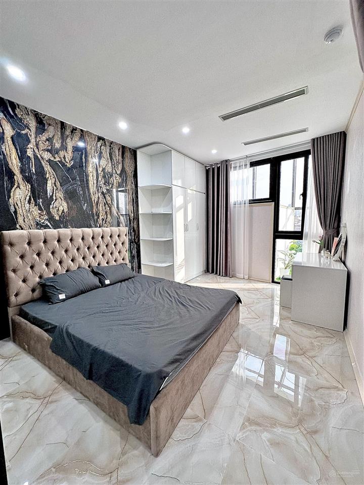 Cho thuê 2n1k 90m2 ô tô đỗ cửa khu 72ha vĩnh phúc ba đình