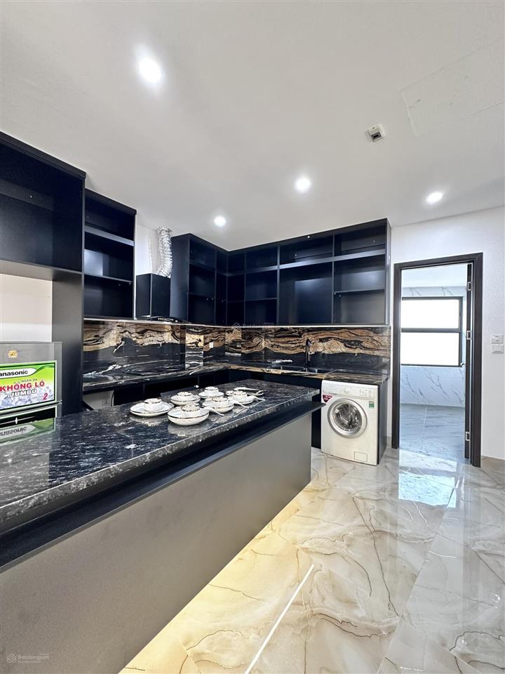 Cho thuê 2n1k 90m2 ô tô đỗ cửa khu 72ha vĩnh phúc ba đình