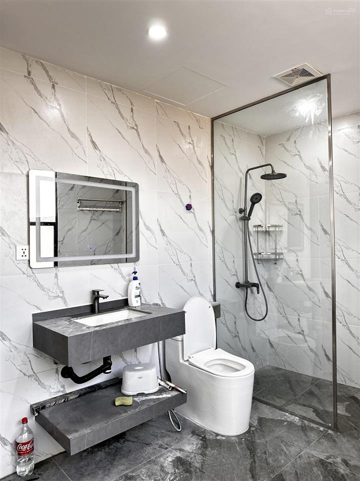 Cho thuê 2n1k 90m2 ô tô đỗ cửa khu 72ha vĩnh phúc ba đình