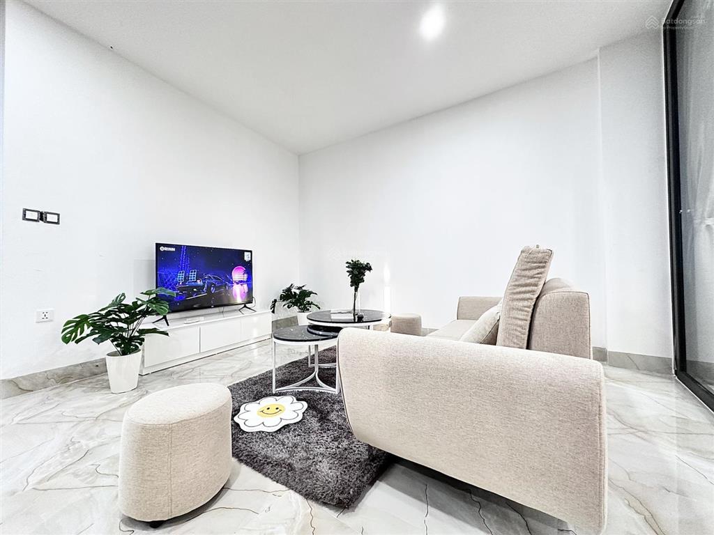 Cho thuê 2n1k 90m2 ô tô đỗ cửa khu 72ha vĩnh phúc ba đình