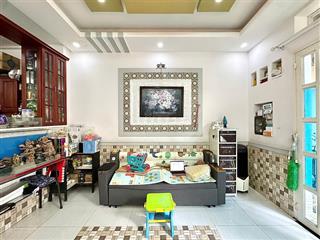 Bán gấp nhà đẹp ngang bề thế gần 5m, p.11 bình thạnh  4 tầng, 5pn, 5wc  43m2  6 tỷ hơn