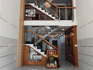Tiếp tục lên siêu phẩm nhà 5 tầng nằm trong ngõ thông tại đường tl422b với mức giá cực kì bình dân
