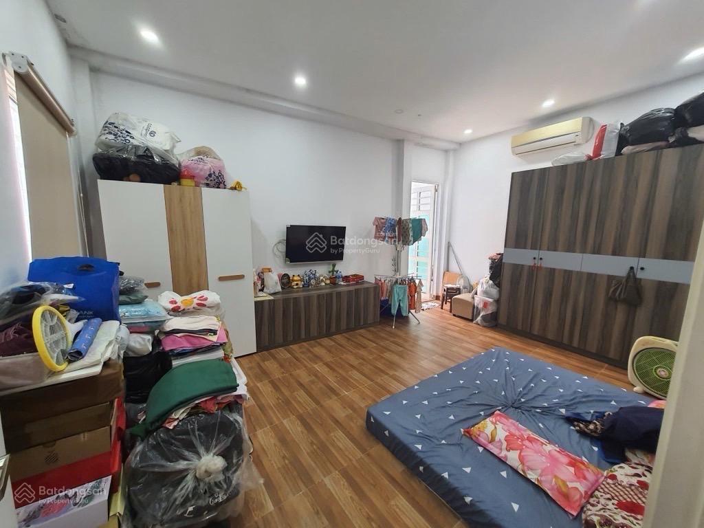 Nhà hẻm xe hơi tám danh quận 4,3x15 nhỉnh 7tỷ