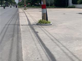 Căn hộ dịch vụ  dòng tiền  kdc phong phú bình chánh 40tr/tháng nhỉnh 9tỷ