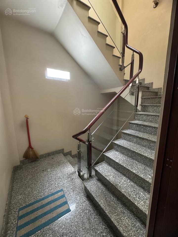 Nhà mặt tiền thích hợp ở  văn phòng công ty phường, 4, quận 8, nhỉnh 9tỷ