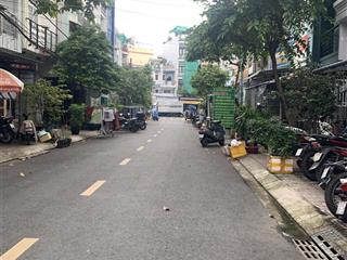 Nhà mặt tiền thích hợp ở  văn phòng công ty phường, 4, quận 8, nhỉnh 9tỷ