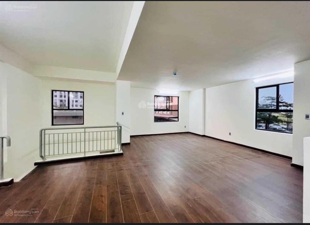 Cho thuê shophouse ehome mặt tiền block a1  b1, waterpoint 7tr