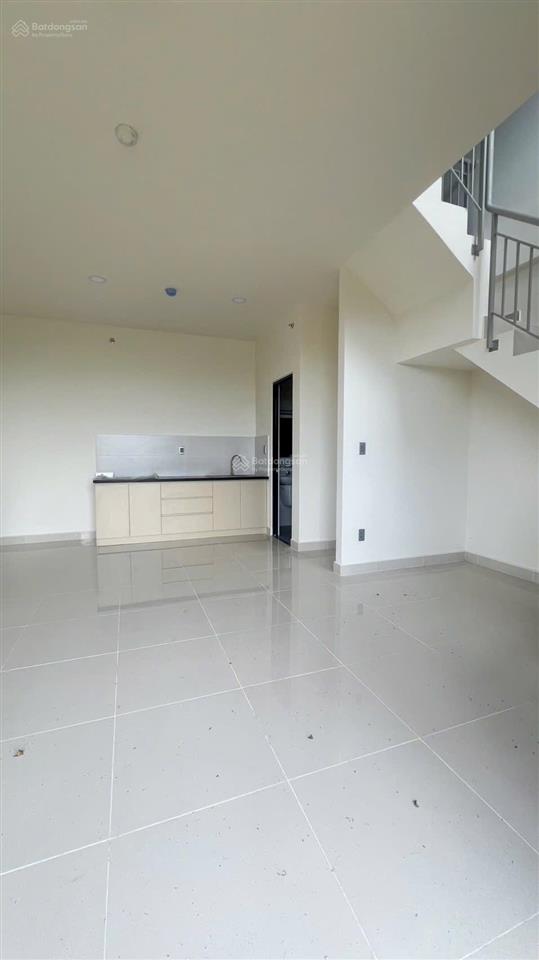 Cho thuê shophouse ehome mặt tiền block a1  b1, waterpoint 7tr