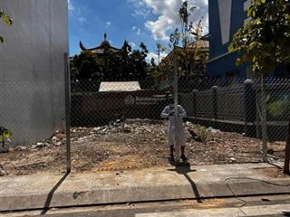 Bán gấp lô đất full thổ nguyễn quang huythảo điềnquận 2 dt 123,5m2 giá 2tỷ38 gần vincom mega mall