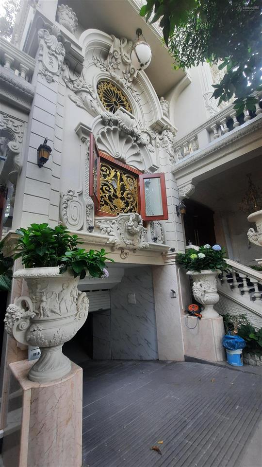 Bán biệt thự cổ điển, khu tên lửa, bình tân, 200m2, 6 tầng.