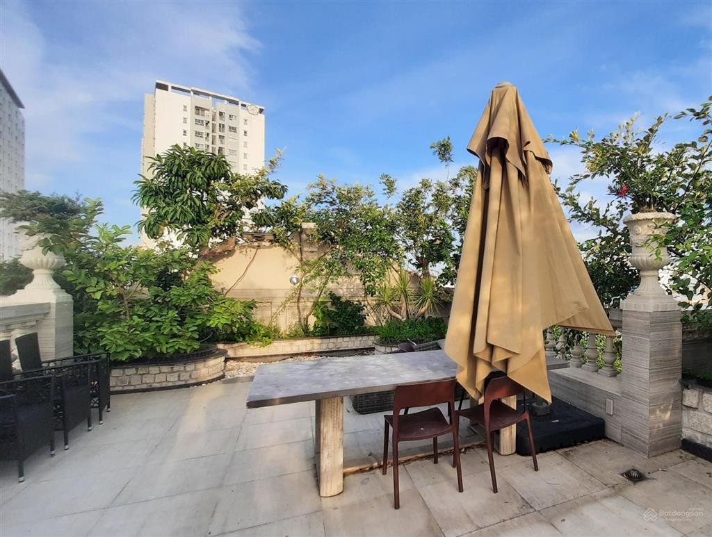 Bán biệt thự cổ điển, khu tên lửa, bình tân, 200m2, 6 tầng.