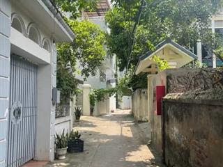 Bán nhanh lô đất hiếm  ngõ ô tô tránh  phố ngọc thụy, long biên
