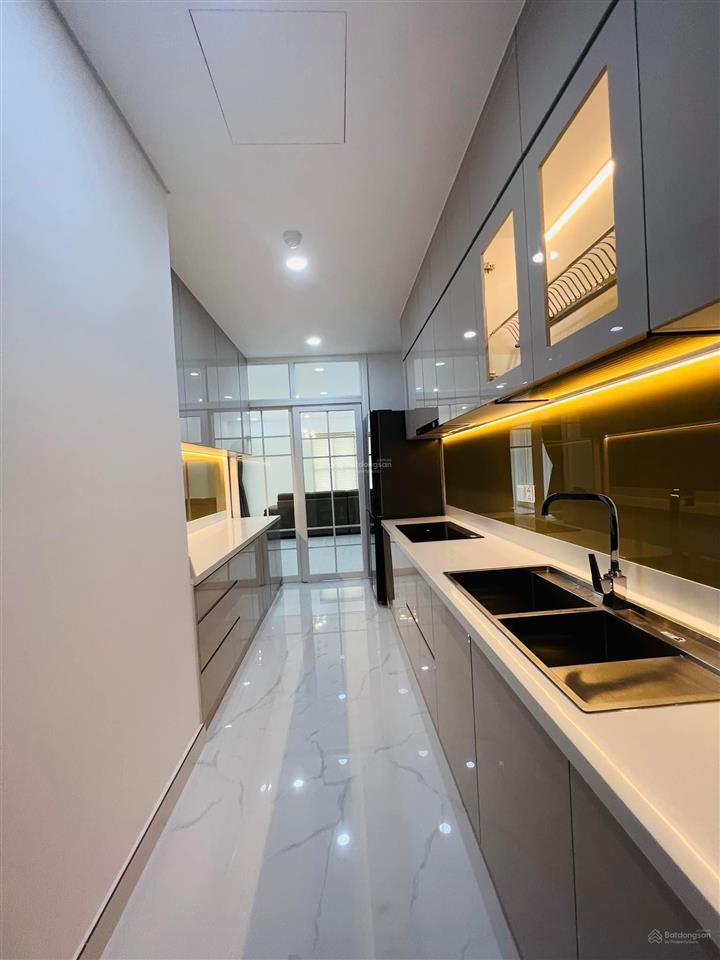 5.9 tỷ! bán gấp 2pn diamond celadon city (86.8m2), full nt cơ bản