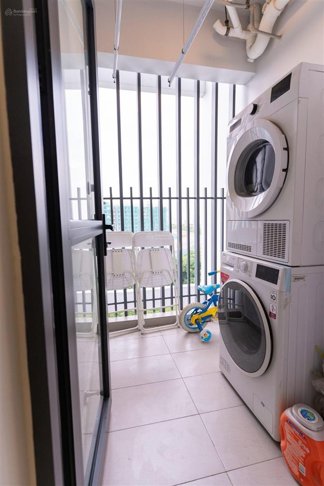 Chính chủ bán gấp 2pn emerald 84m  giá tốt 6,35 tỷ, view công viên, full nội thất, sẵn công chứng