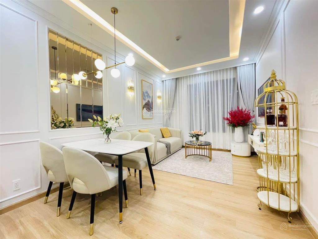 View hồ sinh thái, giá 5.1 tỷ  bán gấp 2pn emerald, full nội thất, sẵn sàng công chứng