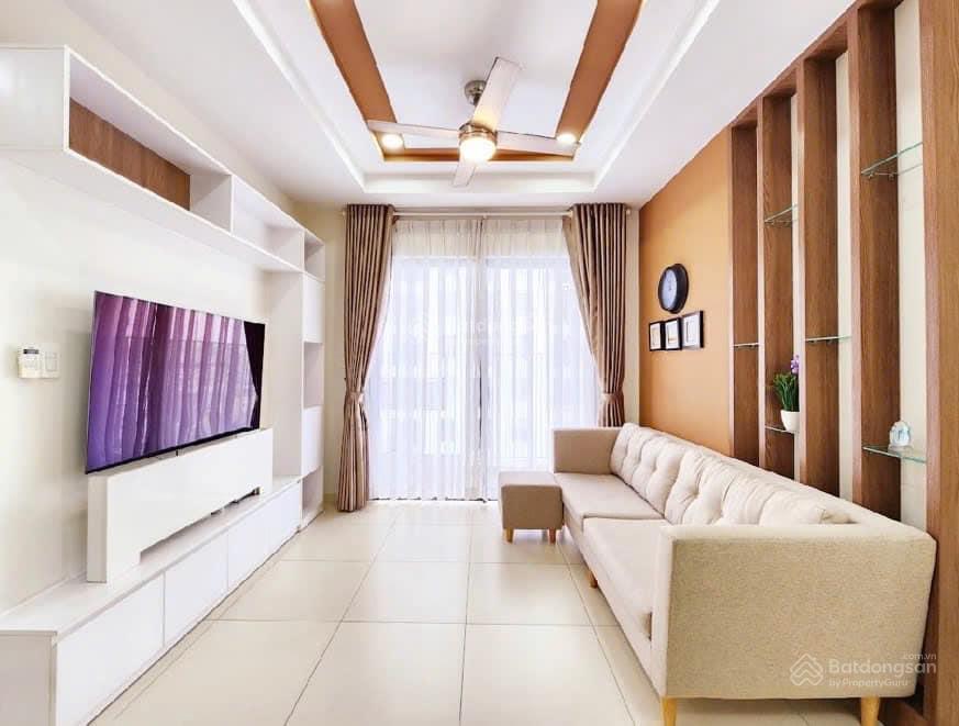 Bán căn hộ cc screc quận 3, 2 phòng ngủ, dt 81m2, giá 6 tỷ 8 view đông nam nắng nhẹ, mát quanh năm
