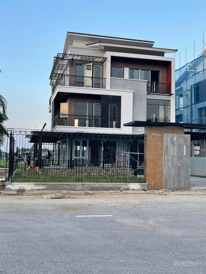 Biệt thự 322m2 view sông sở hữu không gian đẳng cấp siêu hiếm