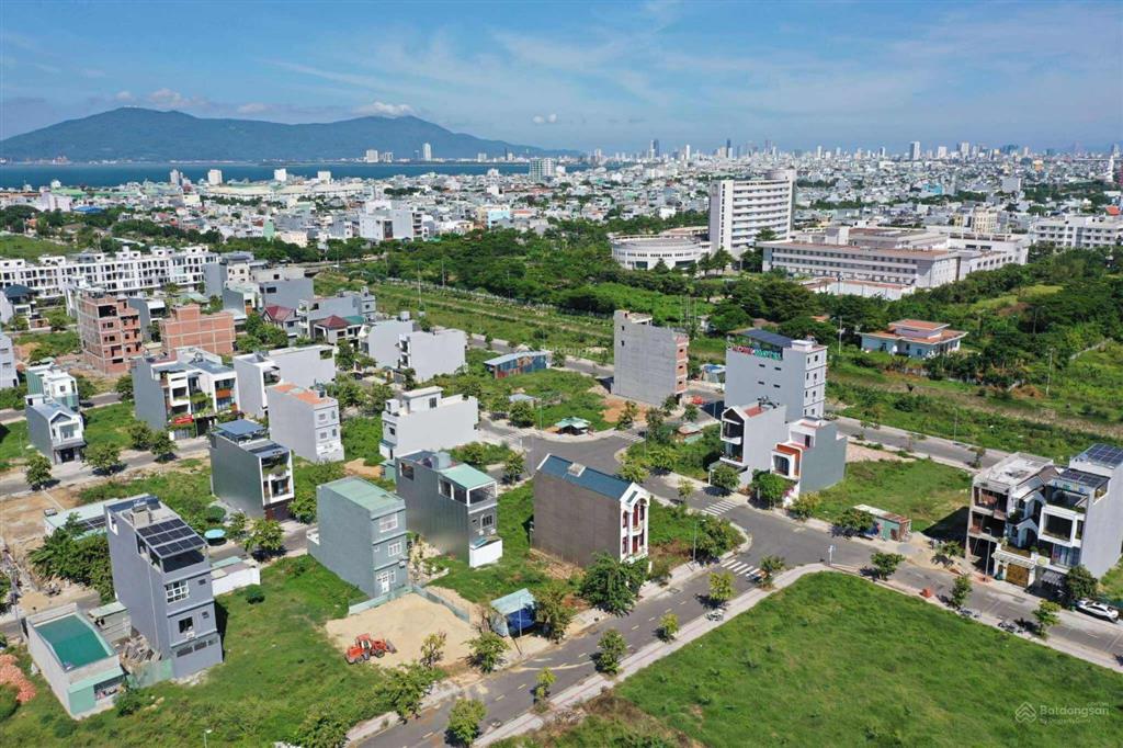 Bán đất gần biển nguyễn tất thành, đà nẵng  đối diện trung tâm hành chính quận liên chiểu