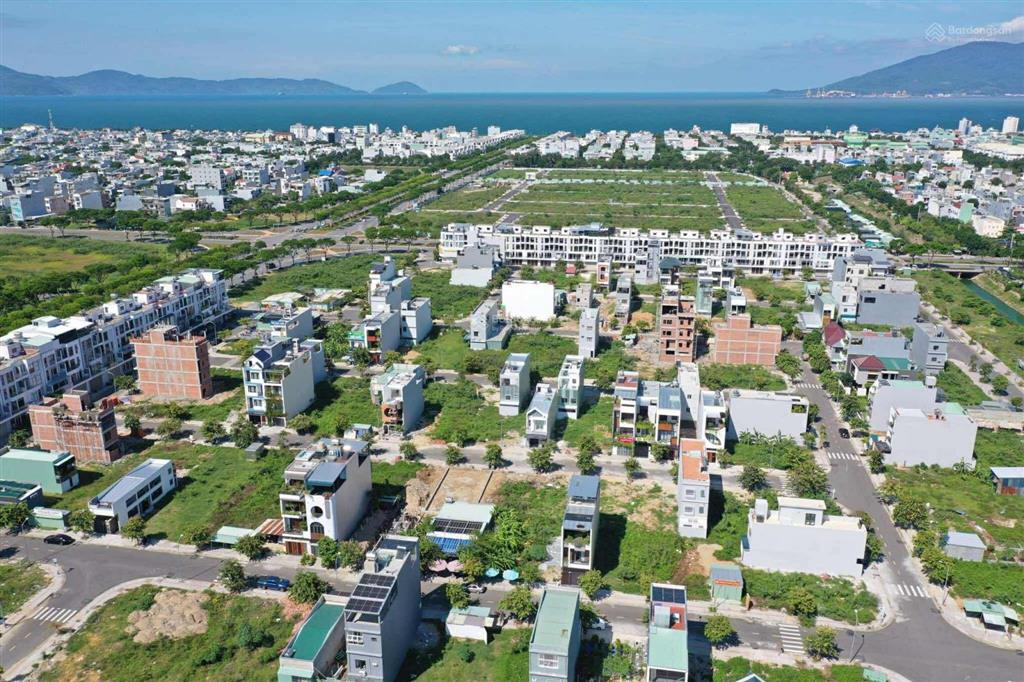 Bán đất gần biển nguyễn tất thành, đà nẵng  đối diện trung tâm hành chính phường hoà khánh