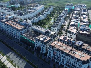 Nhỉnh 9 tỷ! bán gấp đất 2 mặt thoáng ôtô chạy vòng quanh ngay ngã tư vạn phúc hàng xóm louis city