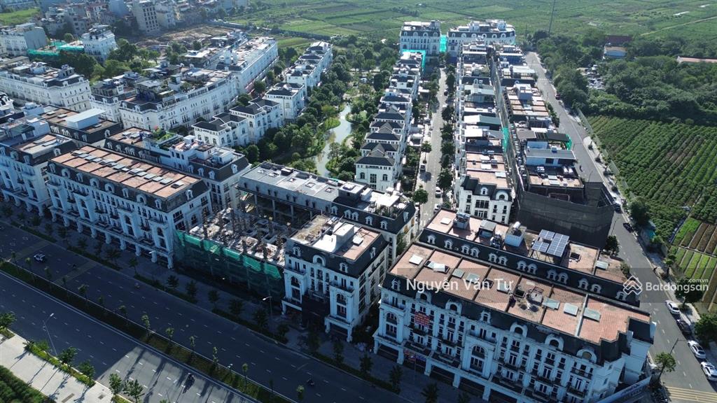Bán đất ngay louis city đại mỗ dt 38m2 mt 8.5m lô góc 2 mặt thoáng ô tô chạy vòng quanh nhỉnh 9 tỷ