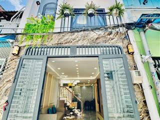 Cô thuỷ cần tiền bán gấp  nhà lê văn sỹ, quận 3  chậm là mất