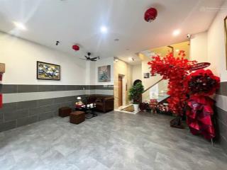 Chú long cần bán gấp nhà huỳnh văn bánh phú nhuận  52m2  vị trí chuẩn  ở ngay