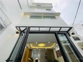 Chủ ngộp bán gấp căn nhà tại hoàng sa , p14 , q3