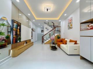 Bán gấp nhà quang trung, gò vấp, 60m2, cho thuê 15tr/tháng, gần chợ hạnh thông tây