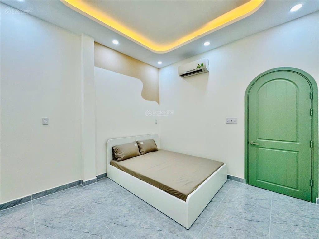 Nhà đẹp nguyễn kiệm sát bv 175 giáp phú nhuận 58,5m2 2 tầng chỉ nhỉnh 2 tỷ!