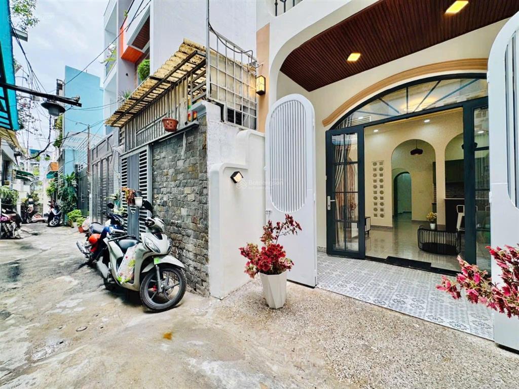 Nhà đẹp nguyễn kiệm sát bv 175 giáp phú nhuận 58,5m2 2 tầng chỉ nhỉnh 2 tỷ!