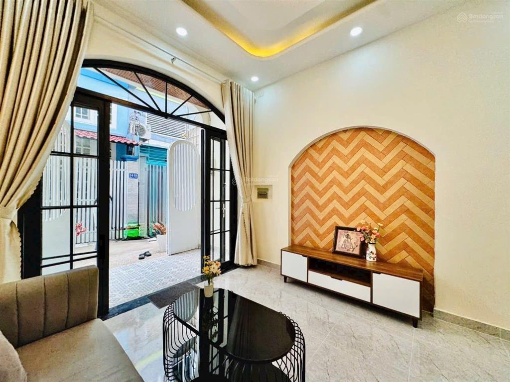 Nhà đẹp nguyễn kiệm sát bv 175 giáp phú nhuận 58,5m2 2 tầng chỉ nhỉnh 2 tỷ!