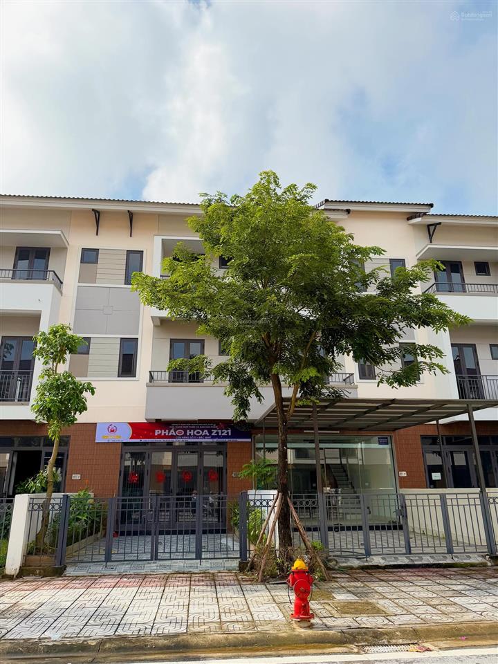 Duy nhất 1 căn shophouse 100m chính chủ gửi bán giá bằng căn chung cư ven đô