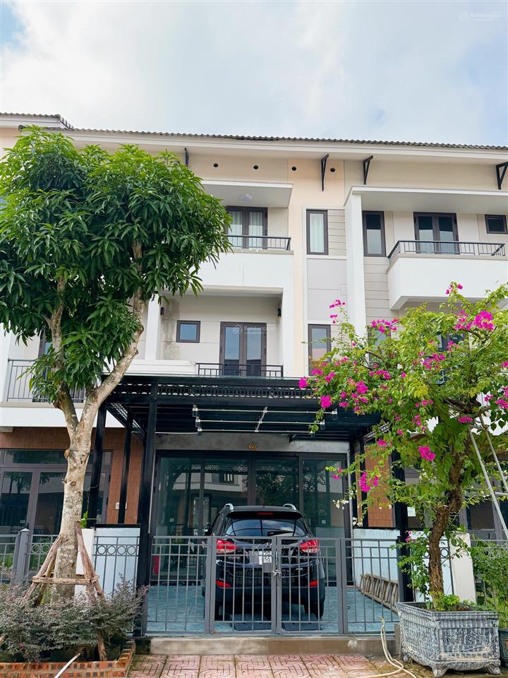 Duy nhất 1 căn shophouse 100m chính chủ gửi bán giá bằng căn chung cư ven đô