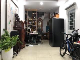 Bán nhà phan đình giót la khê hà đông, 30m 10,7tỷ 3mặt thoáng, cách mặt đường nguyễn thanh bình 20m